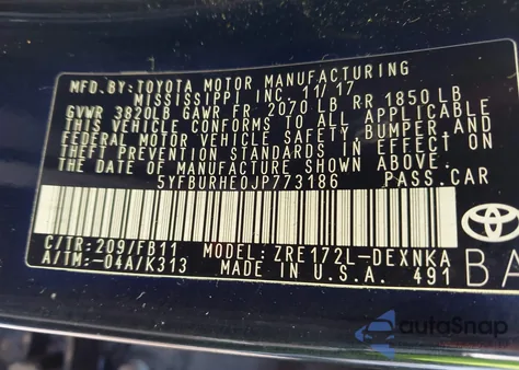 2018 Toyota Corolla Le z USA, uszkodzony, nr VIN 5YFBURHE0JP773186